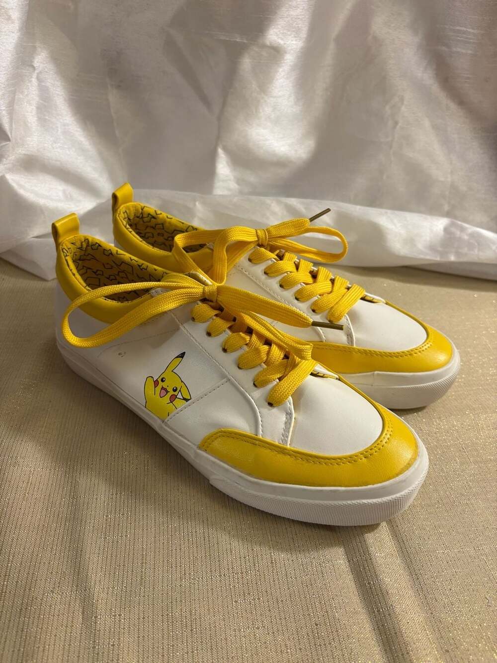 Ground Up Pokémon Pikachu White and Yellow #025 Low Top Sneakers